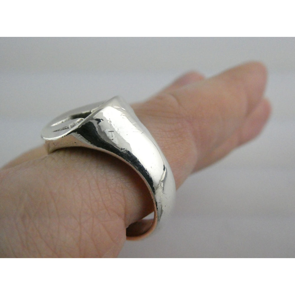 James Avery Descending Dove Concave Center Ring Size 12 Weighs 17g RETIRED Motif