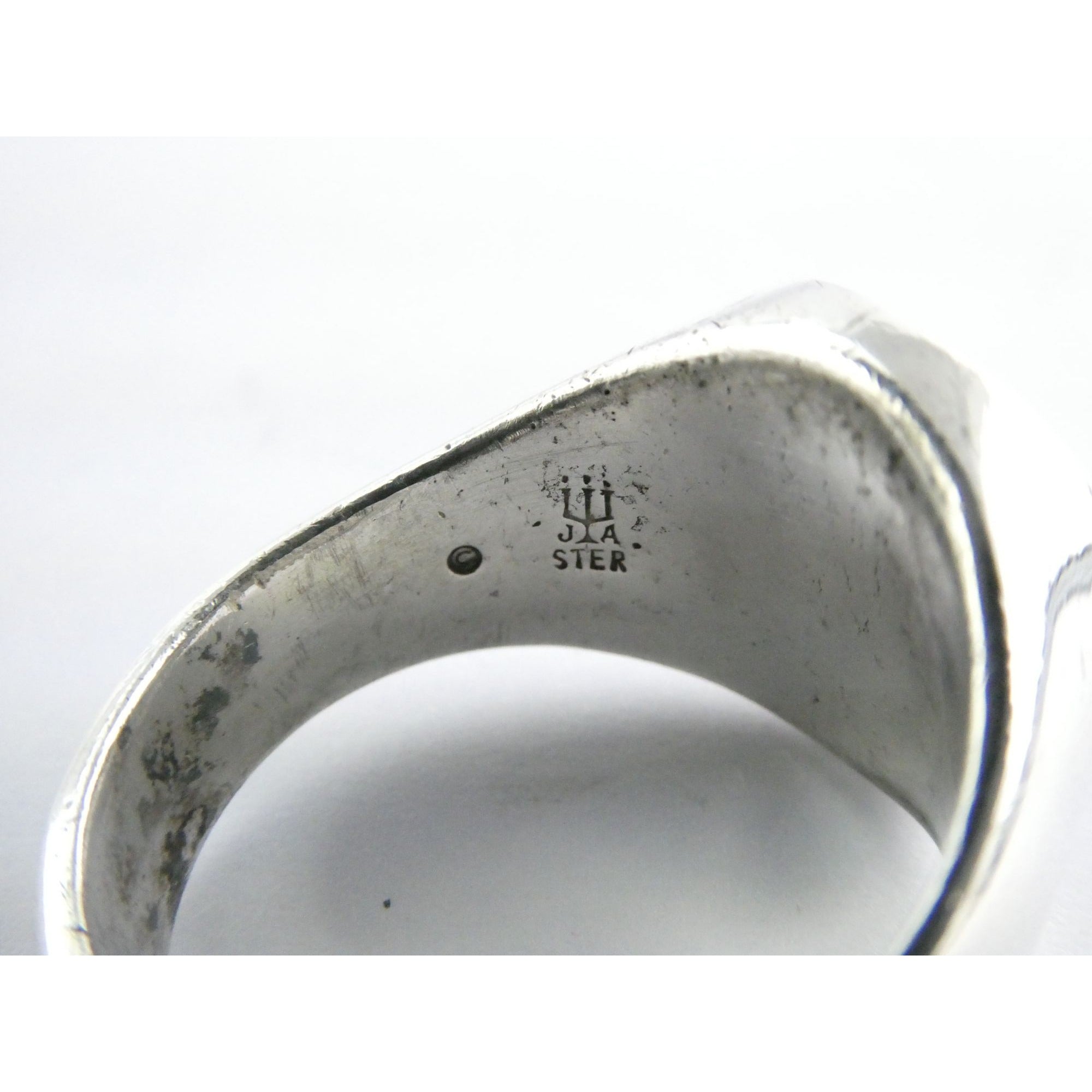 James Avery Descending Dove Concave Center Ring Size 12 Weighs 17g RETIRED Motif