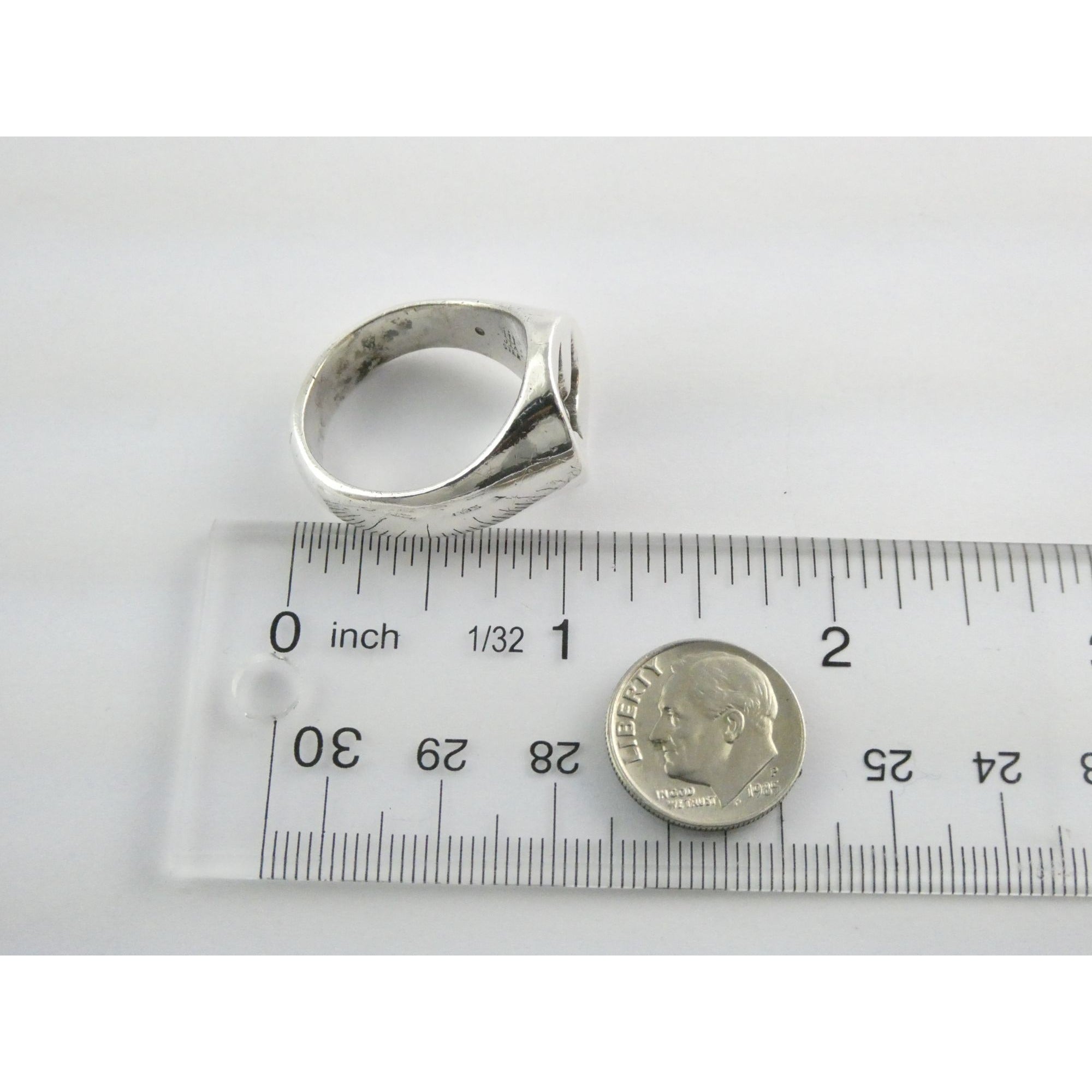 James Avery Descending Dove Concave Center Ring Size 12 Weighs 17g RETIRED Motif