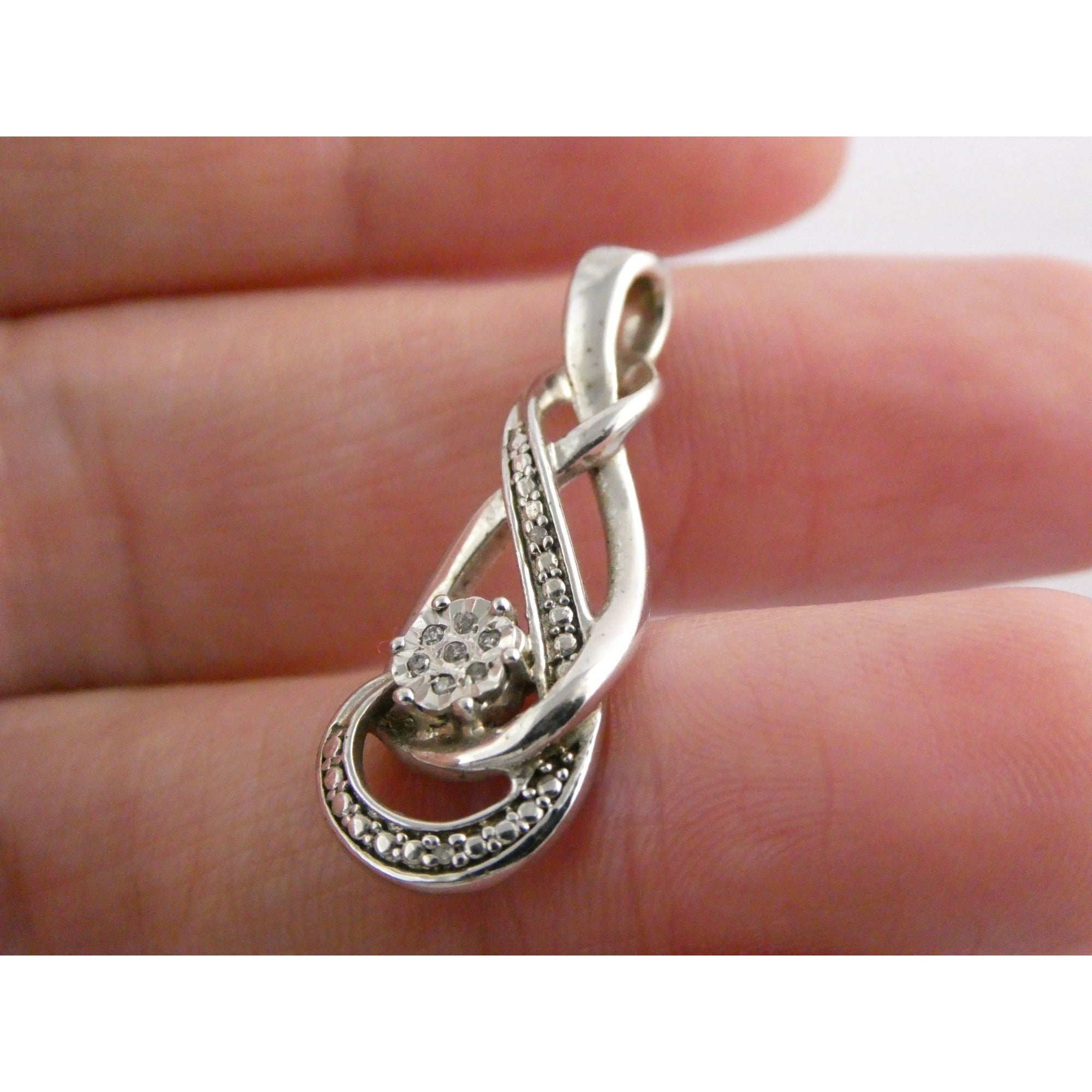 Sterling Silver Natural Diamond Accent Looped Design Pendant 2.7g 925 1 1/8 Inch