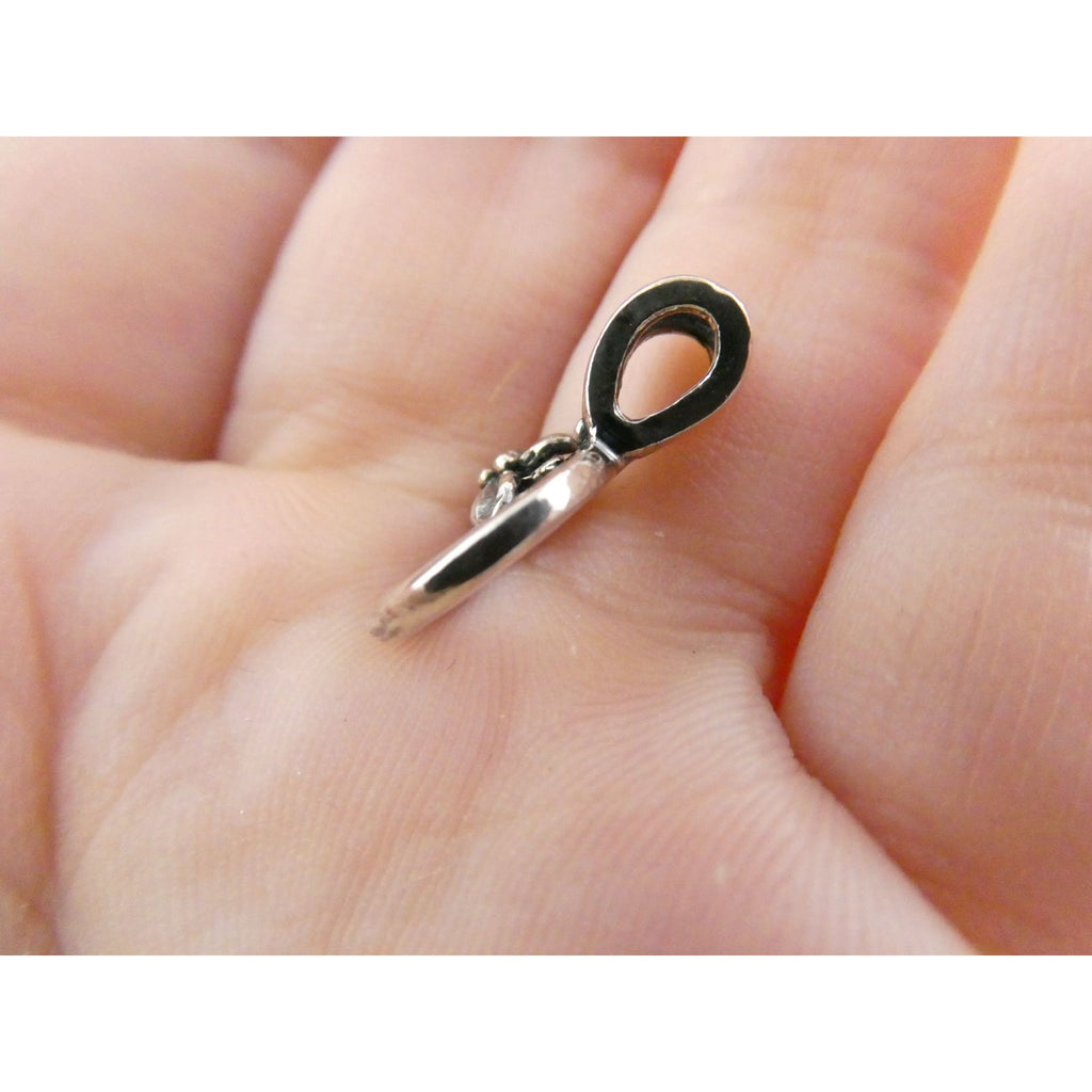 Sterling Silver Flower on Circle Pendant 2g Weight 19mm Length