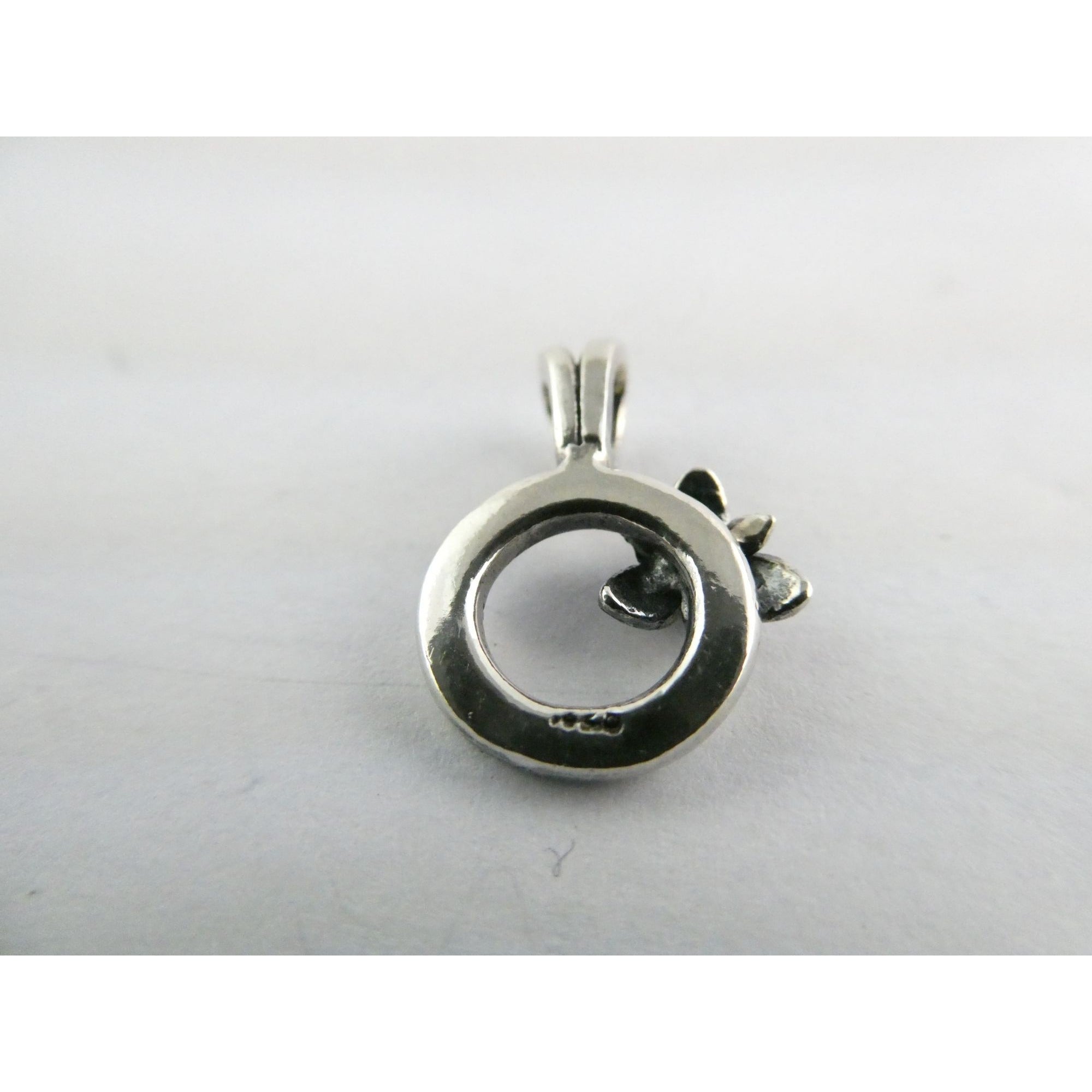 Sterling Silver Flower on Circle Pendant 2g Weight 19mm Length
