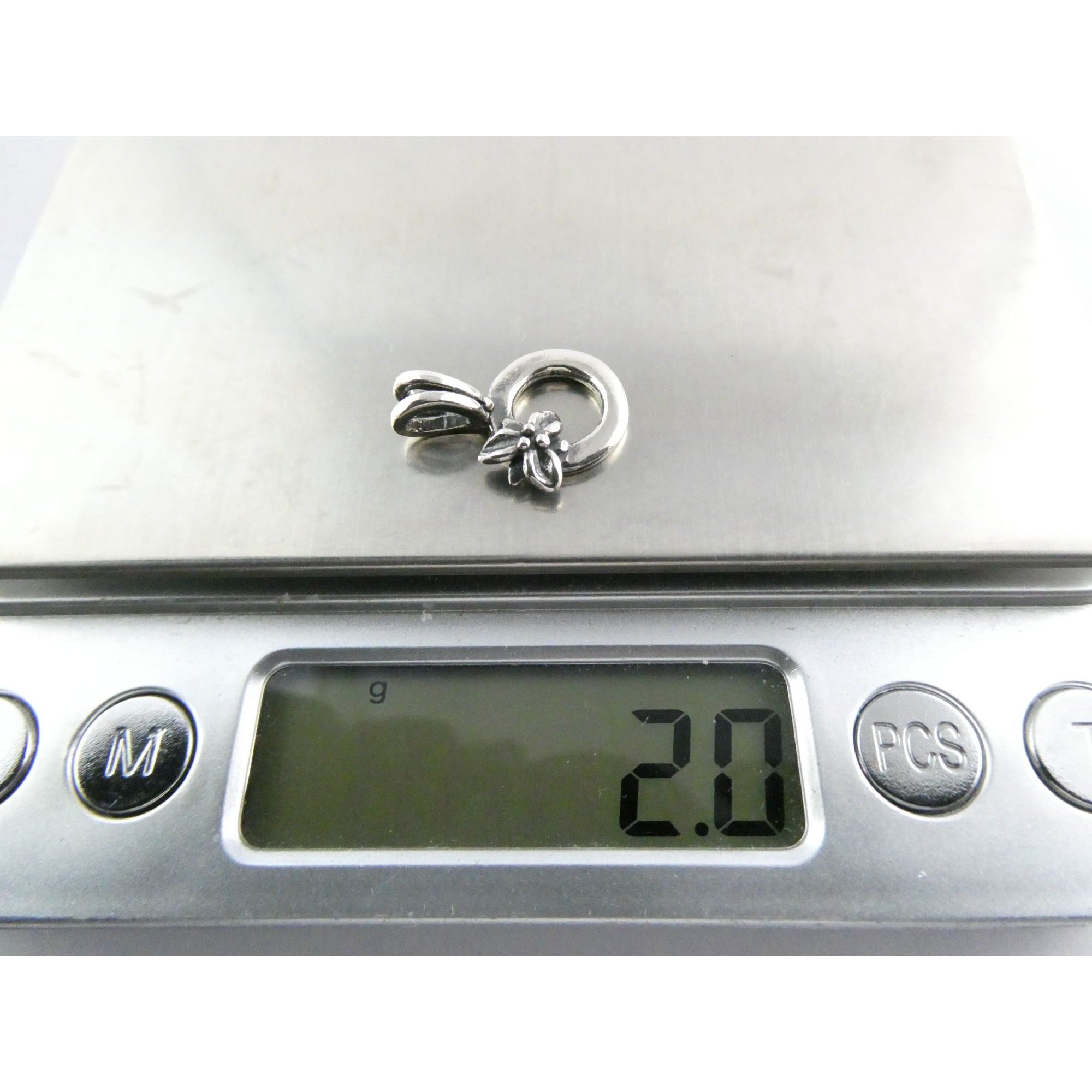 Sterling Silver Flower on Circle Pendant 2g Weight 19mm Length
