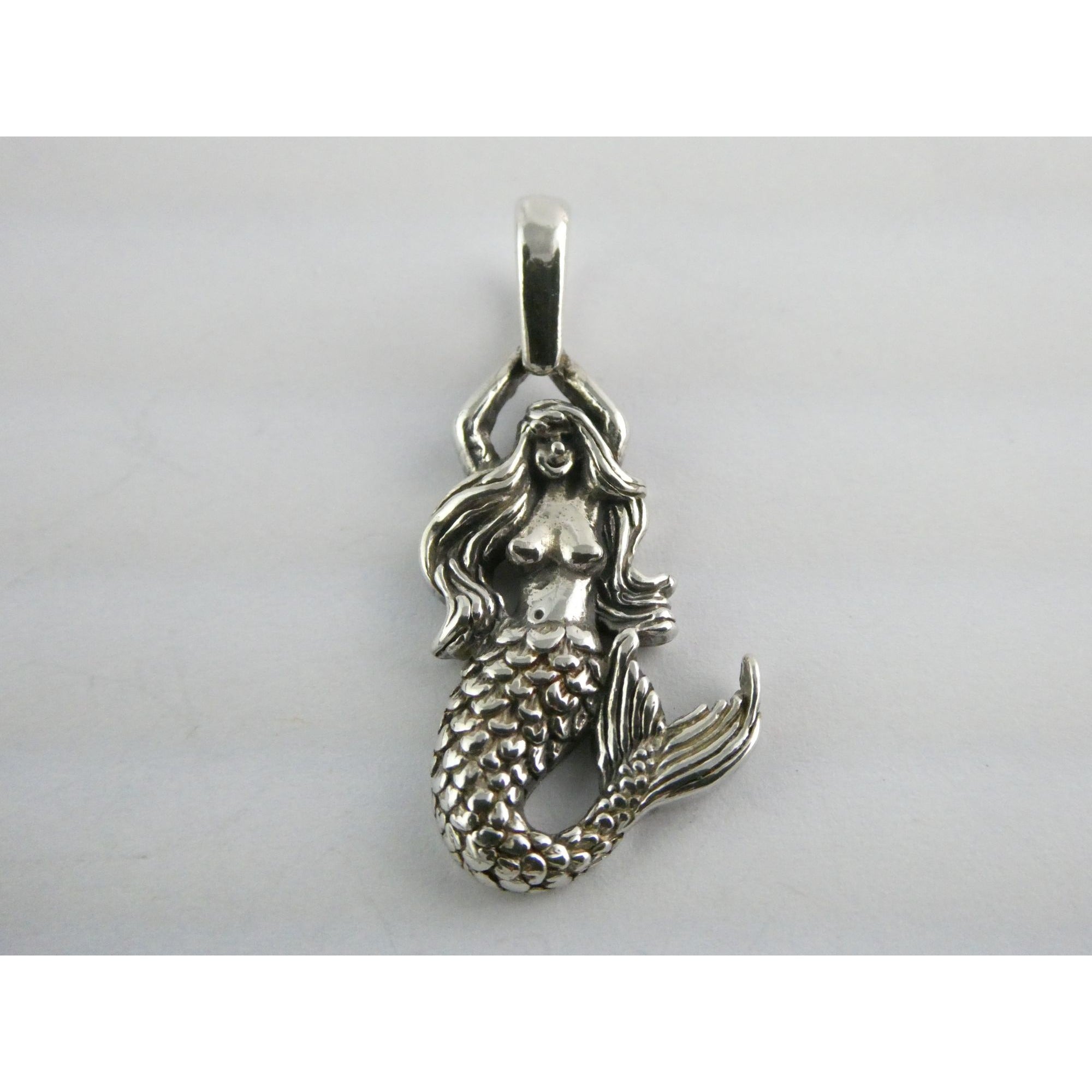 Sterling Silver Figural Mermaid Pendant 3.9g 1.25 Inch Length