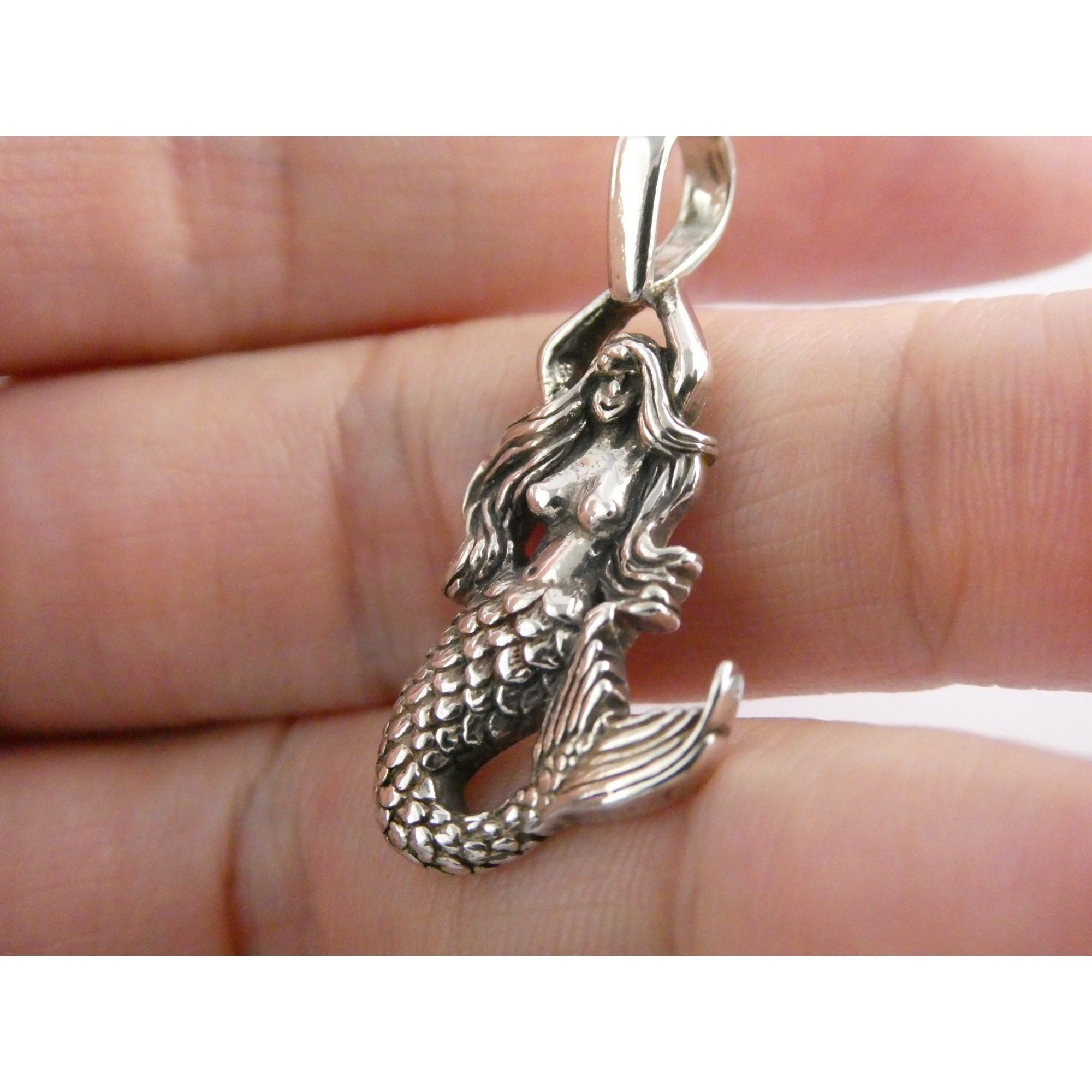 Sterling Silver Figural Mermaid Pendant 3.9g 1.25 Inch Length