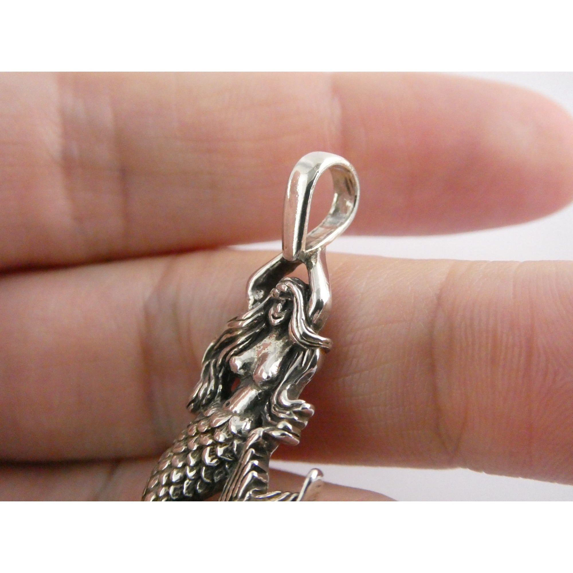 Sterling Silver Figural Mermaid Pendant 3.9g 1.25 Inch Length