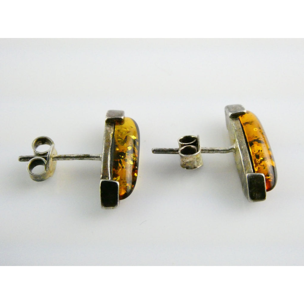 Vintage Sterling Silver Baltic Amber Pointed Cabochon Stud Earrings 3.3g .75 In