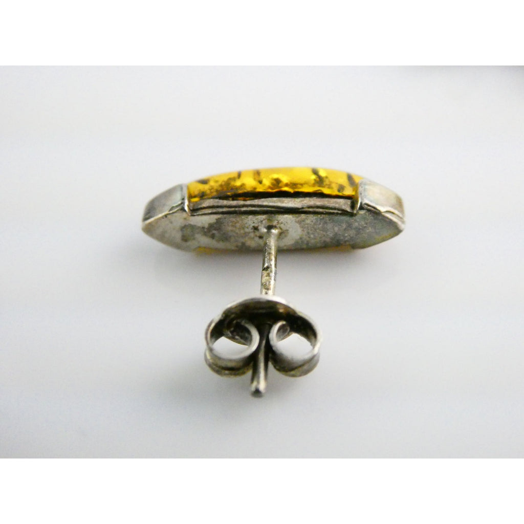 Vintage Sterling Silver Baltic Amber Pointed Cabochon Stud Earrings 3.3g .75 In