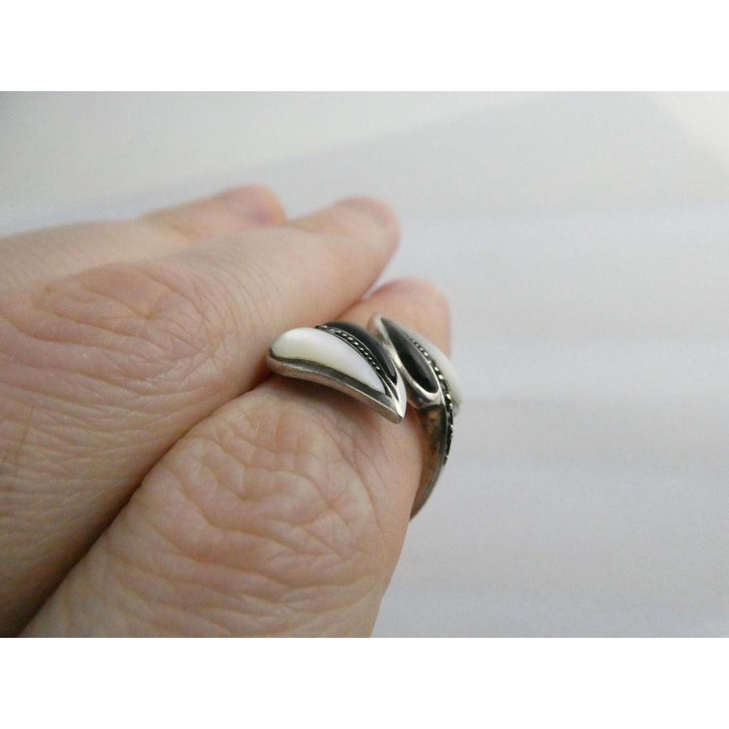 Sterling Silver MOP Shell Black Onyx and Marcasite Leaves Bypass Ring Size 8 4g