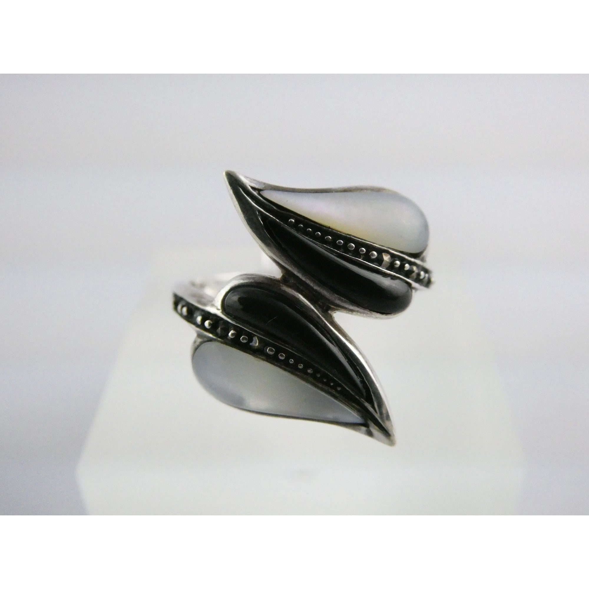 Sterling Silver MOP Shell Black Onyx and Marcasite Leaves Bypass Ring Size 8 4g