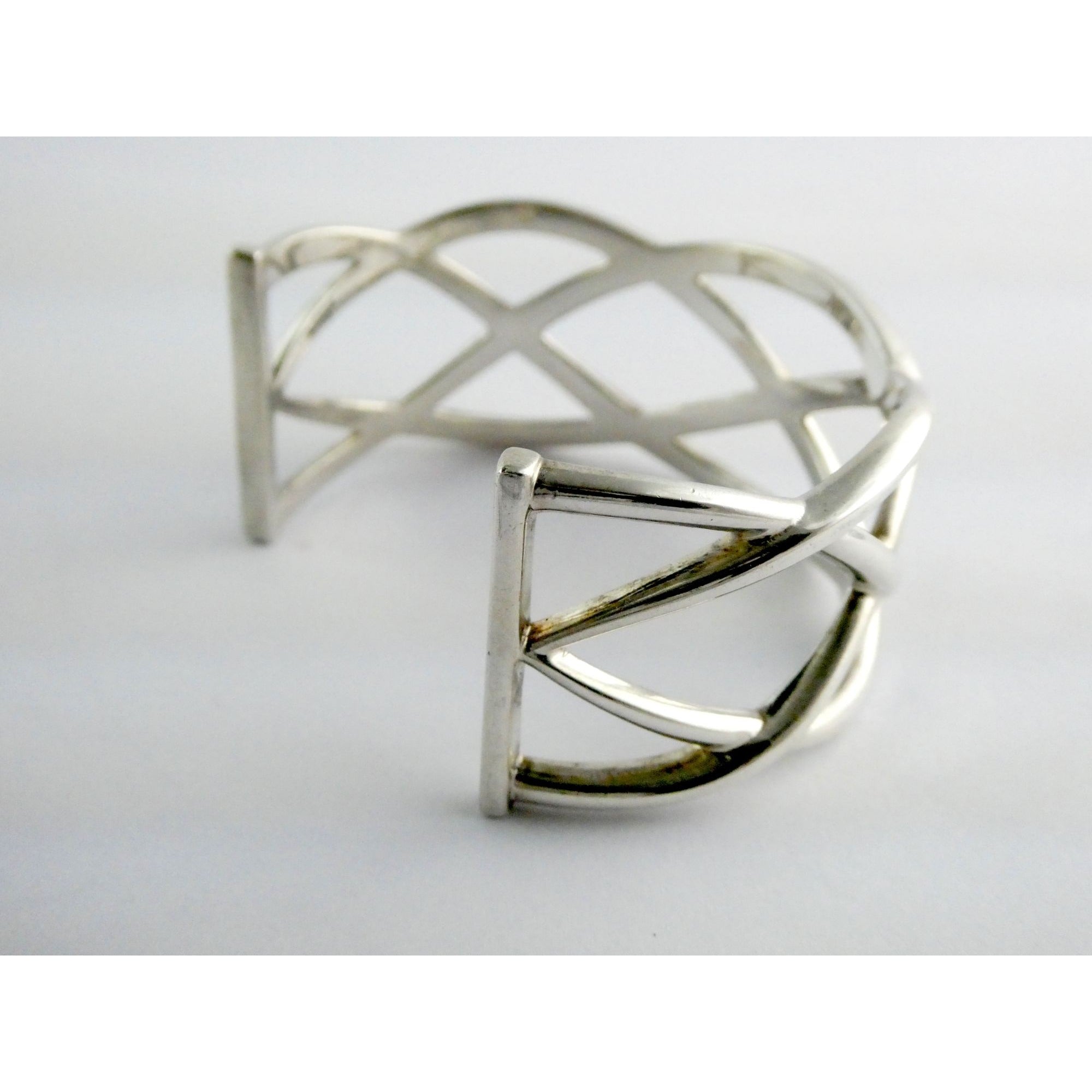 Tiffany and Co Sterling Silver Woven Cuff Bracelet Italy 44.4g 6.75 Inches w Box