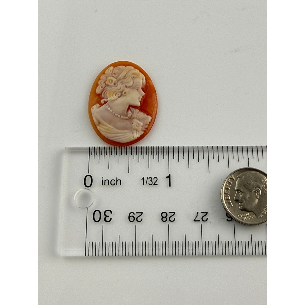 Vintage Loose Hand Carved Shell Cameo Woman Facing Right 29mm x 23mm 2.8g