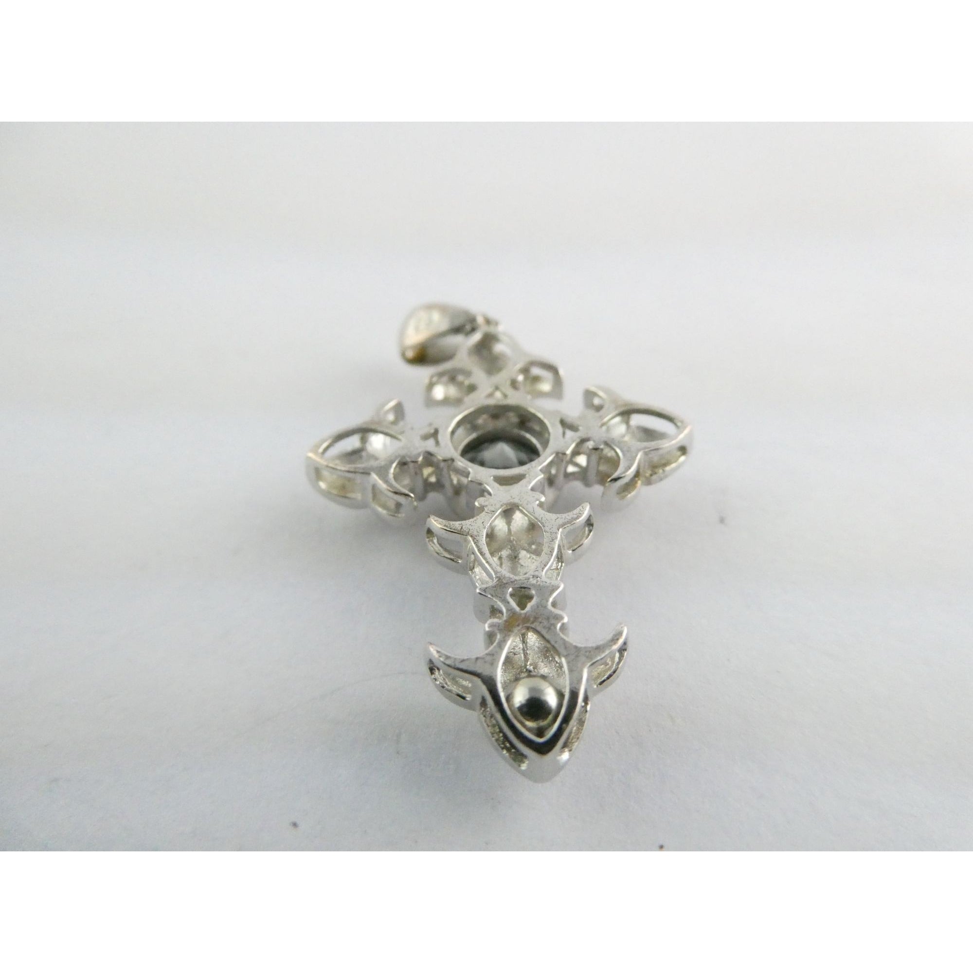 STS Sterling Silver Blue Topaz Ornate Cross Design Pendant 4.3g 41mm Length