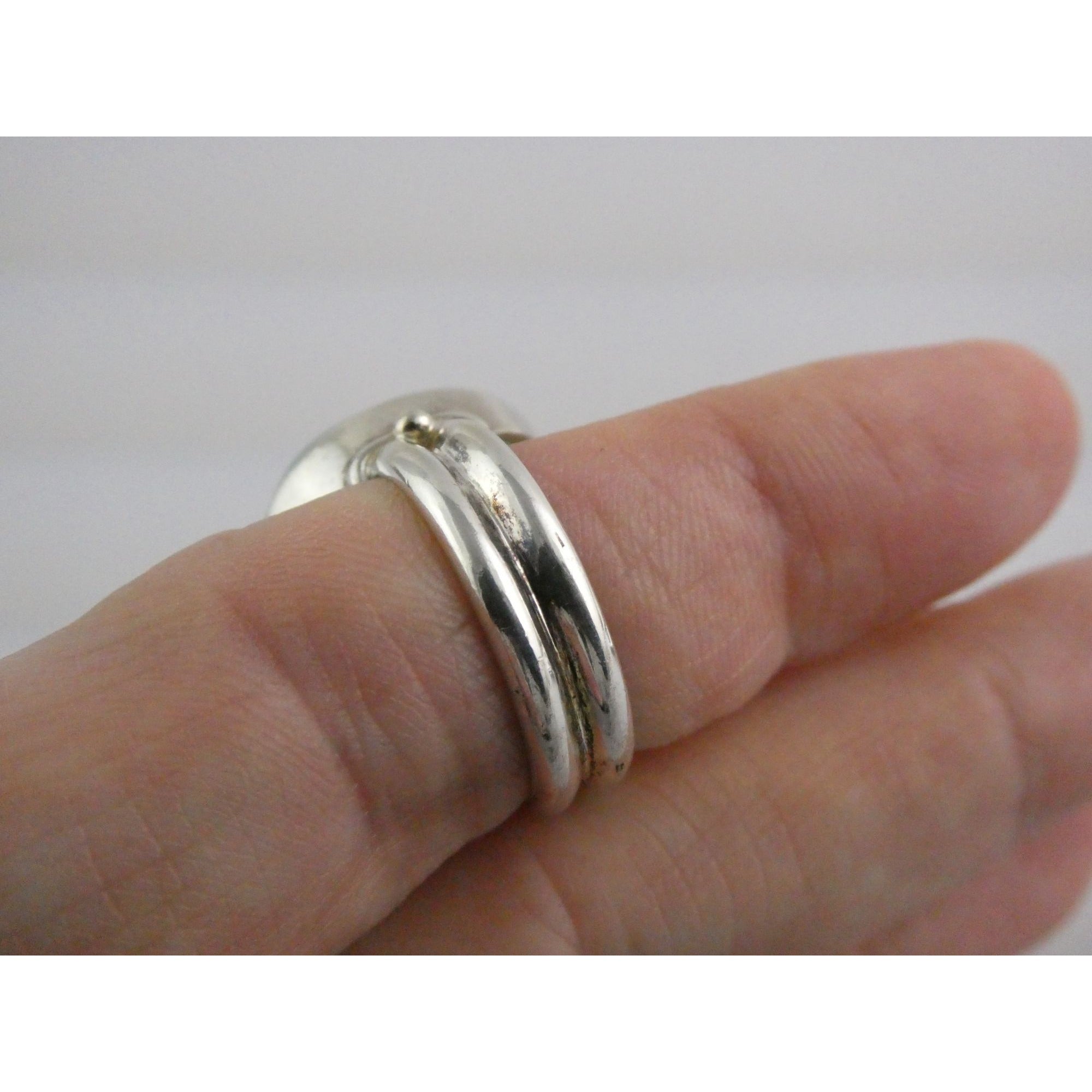 Sterling Silver Seafoam Green Chalcedony Cabochon Ring Size 7.25 Weighs 7.1g