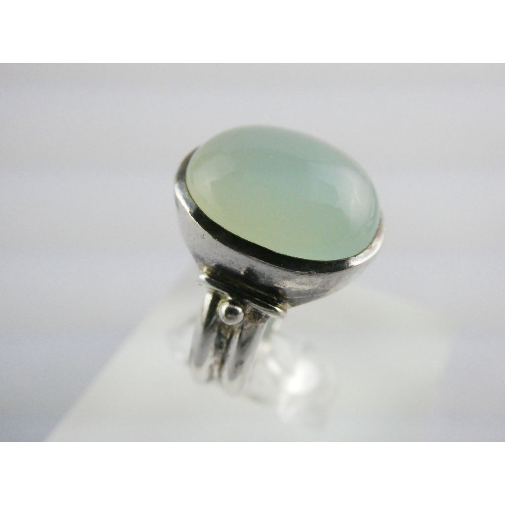 Sterling Silver Seafoam Green Chalcedony Cabochon Ring Size 7.25 Weighs 7.1g