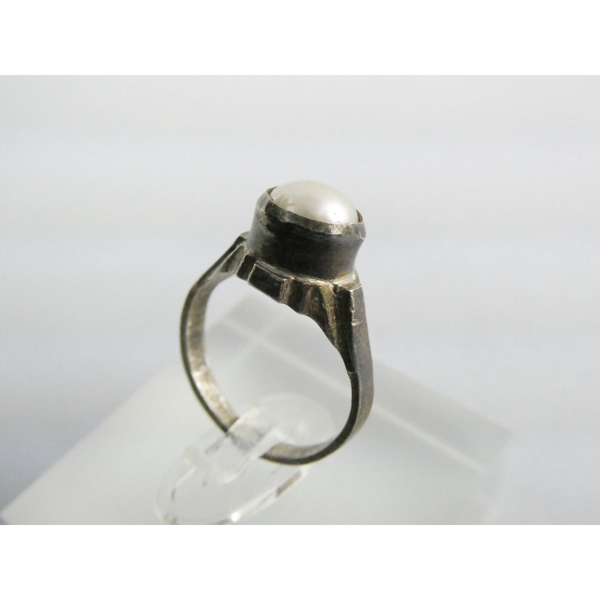 Vintage Sterling Silver Cultured Pearl Ring Size 4.75 Weighs 3.2 Grams