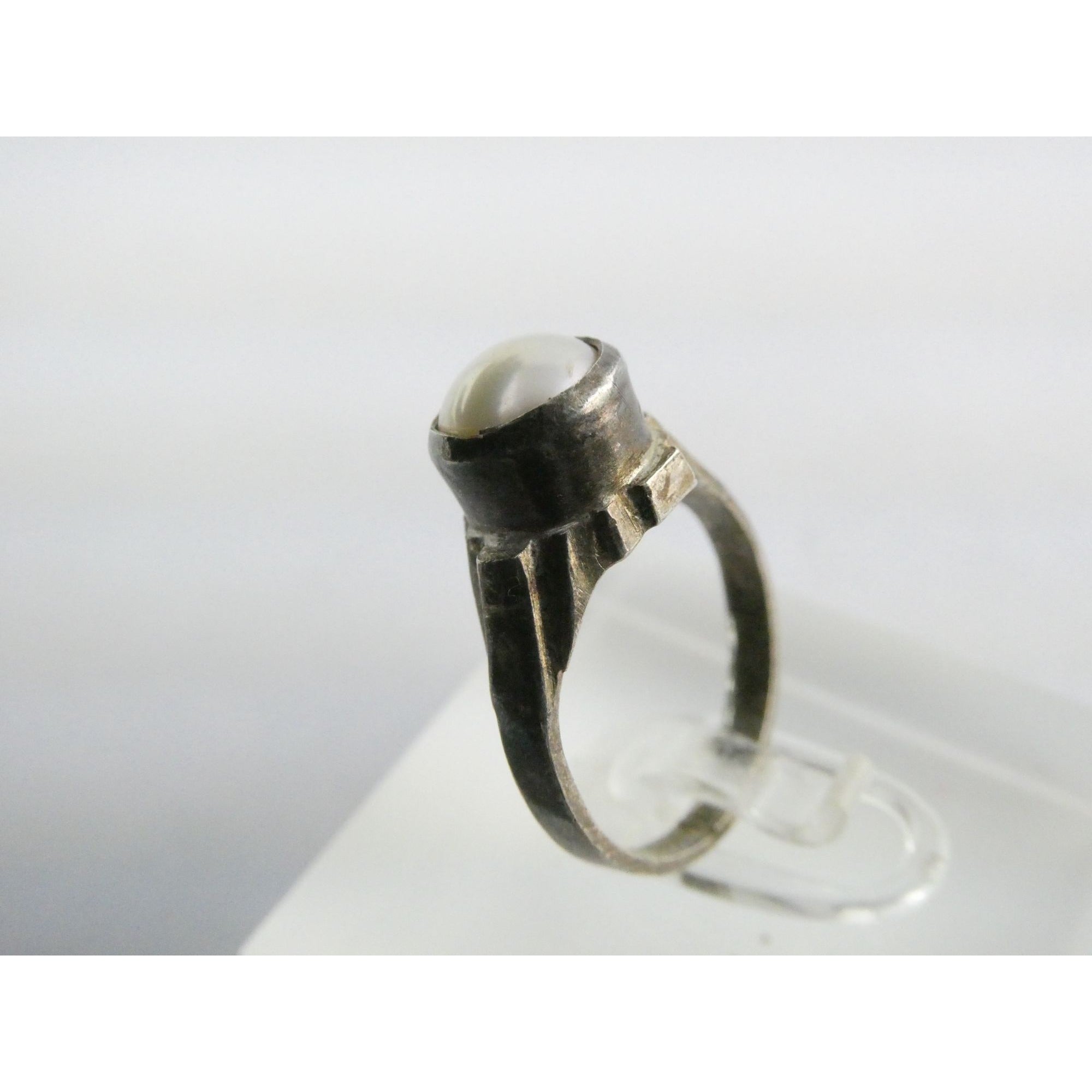 Vintage Sterling Silver Cultured Pearl Ring Size 4.75 Weighs 3.2 Grams