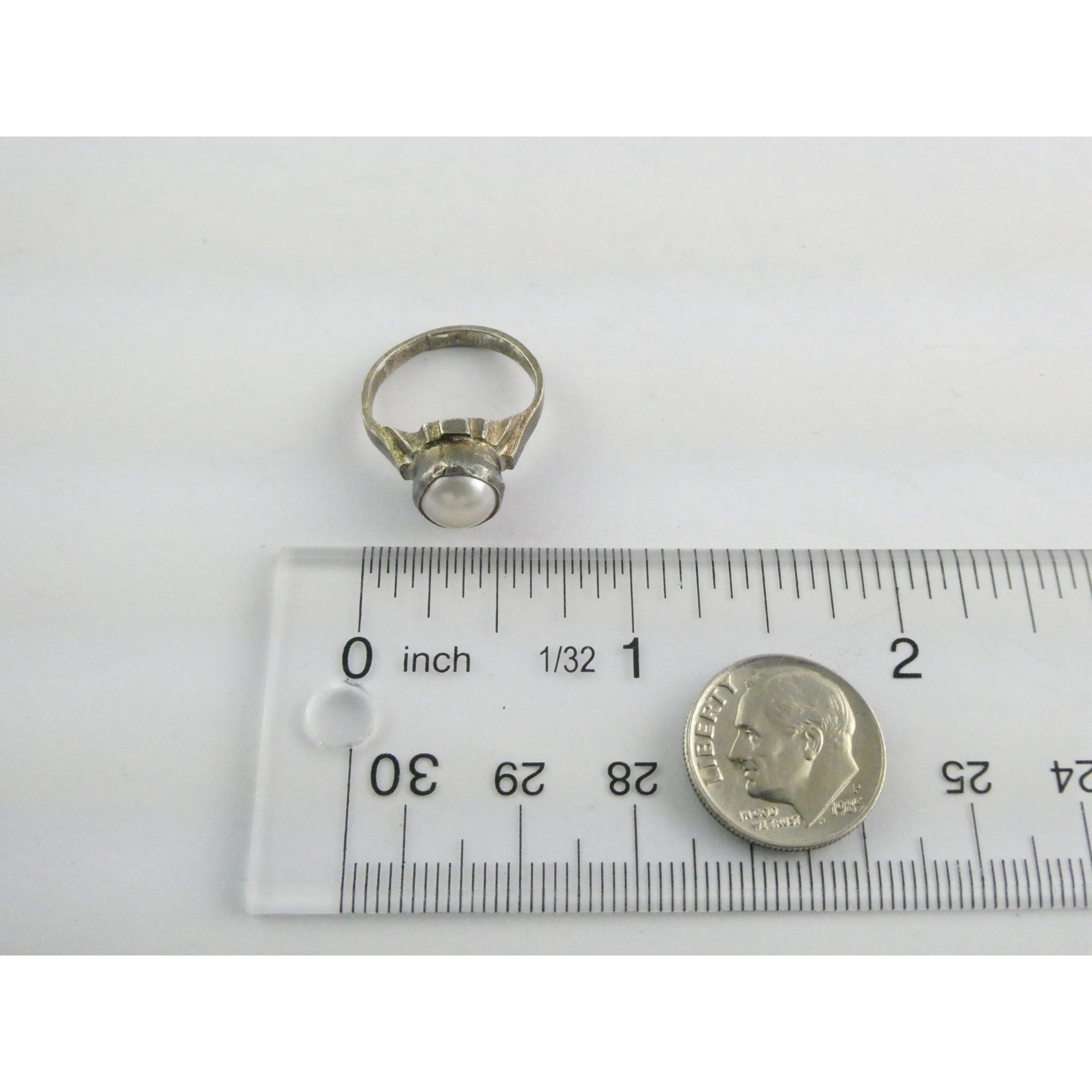 Vintage Sterling Silver Cultured Pearl Ring Size 4.75 Weighs 3.2 Grams