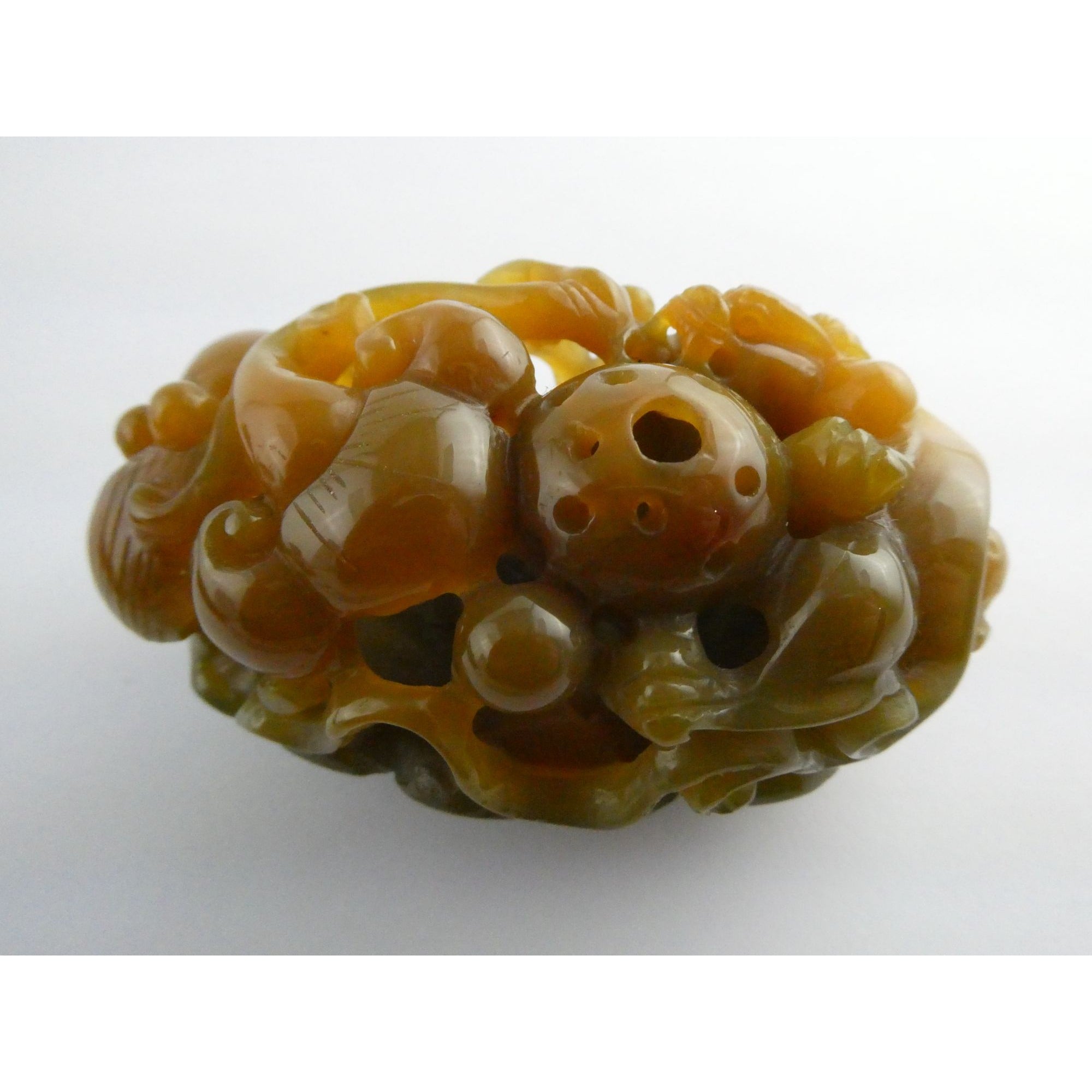 Vintage Chinese Carved Agate Dragon Hollow Paperweight Amulet Stone 3 Inch 147g