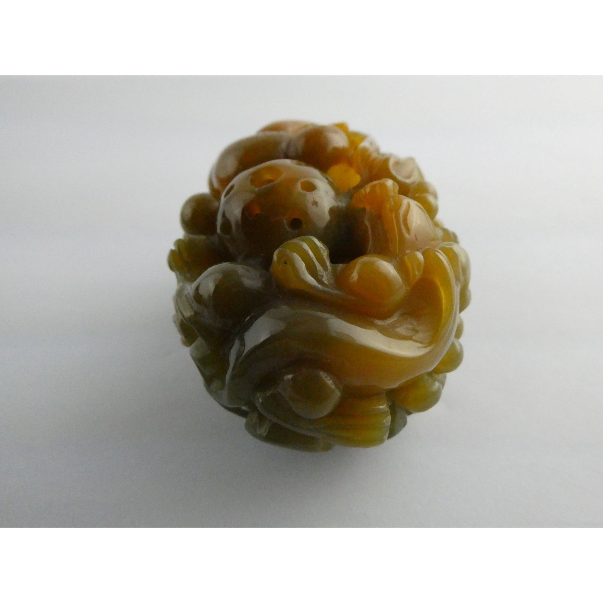 Vintage Chinese Carved Agate Dragon Hollow Paperweight Amulet Stone 3 Inch 147g