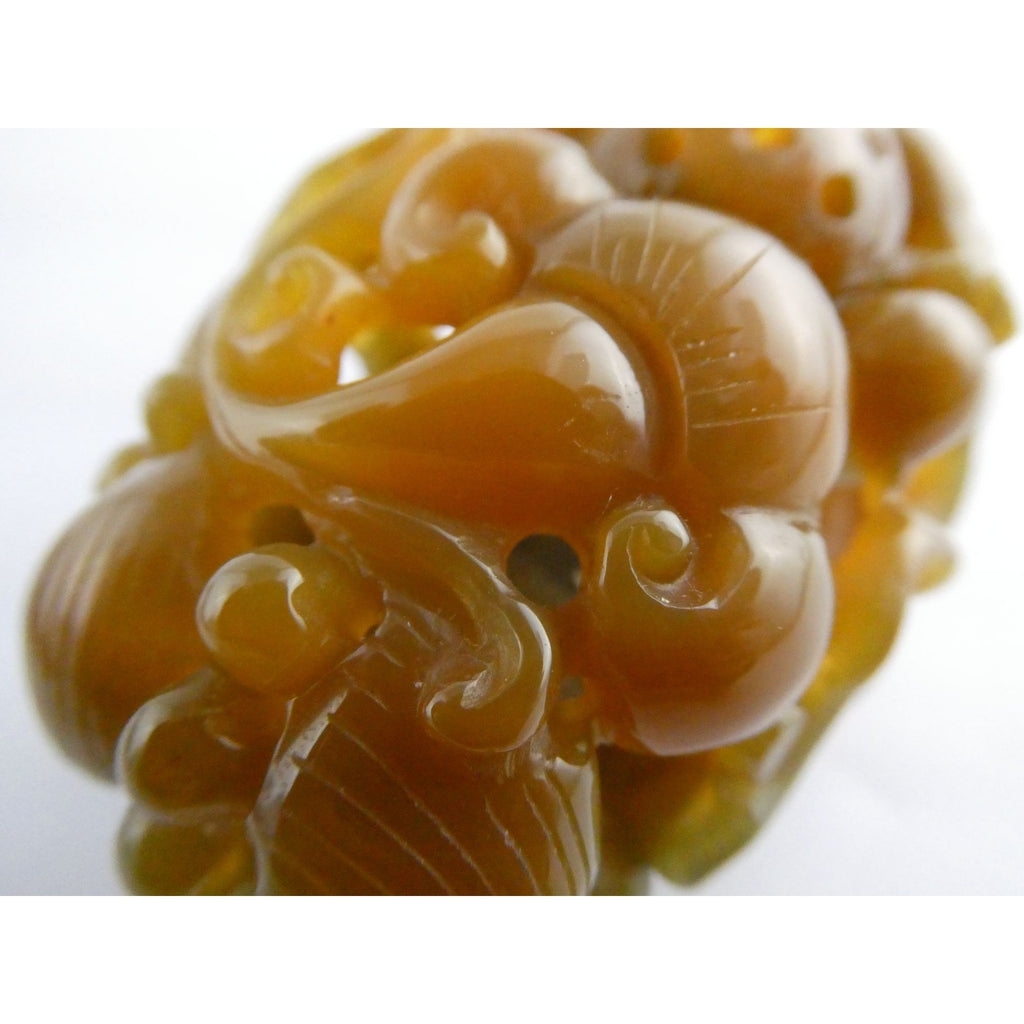 Vintage Chinese Carved Agate Dragon Hollow Paperweight Amulet Stone 3 Inch 147g