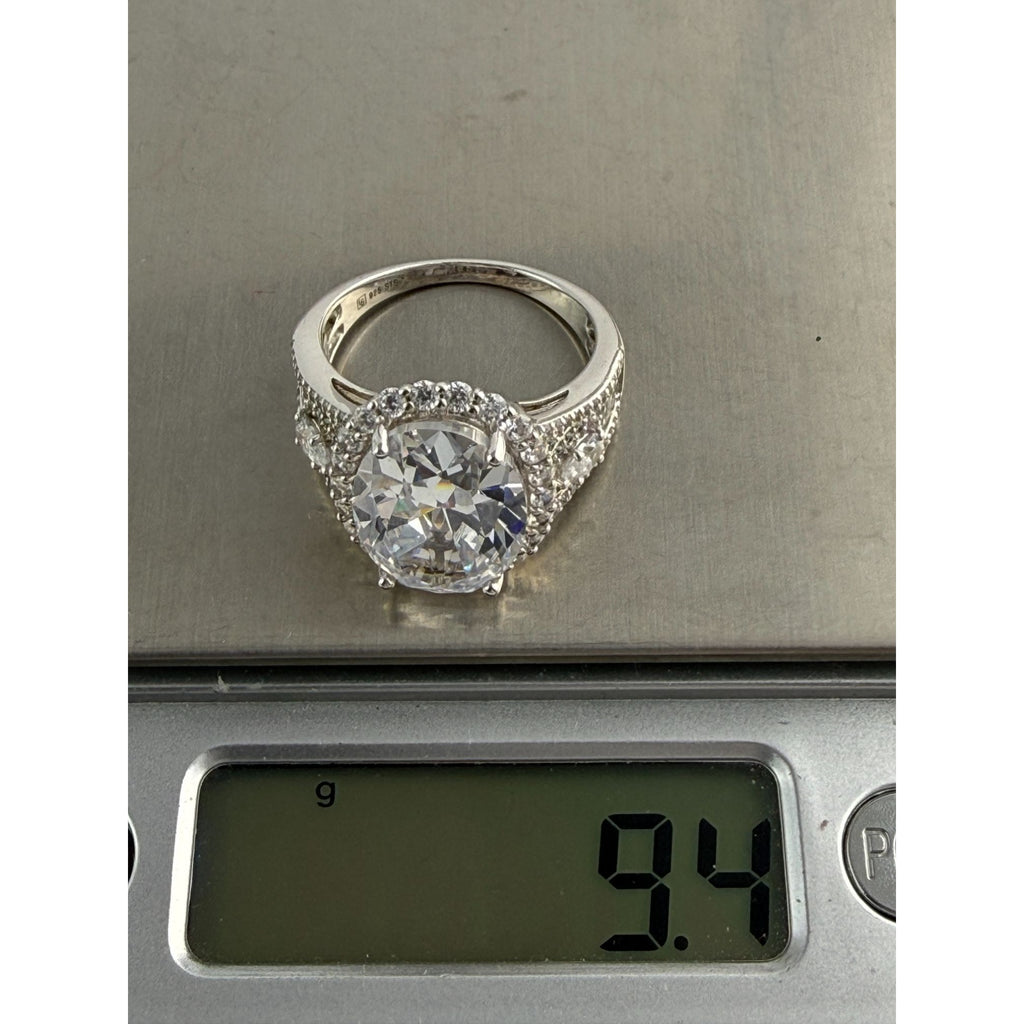 STS Sterling Silver White Crystal Encrusted Cocktail Ring Size 10 Weighs 9.4g