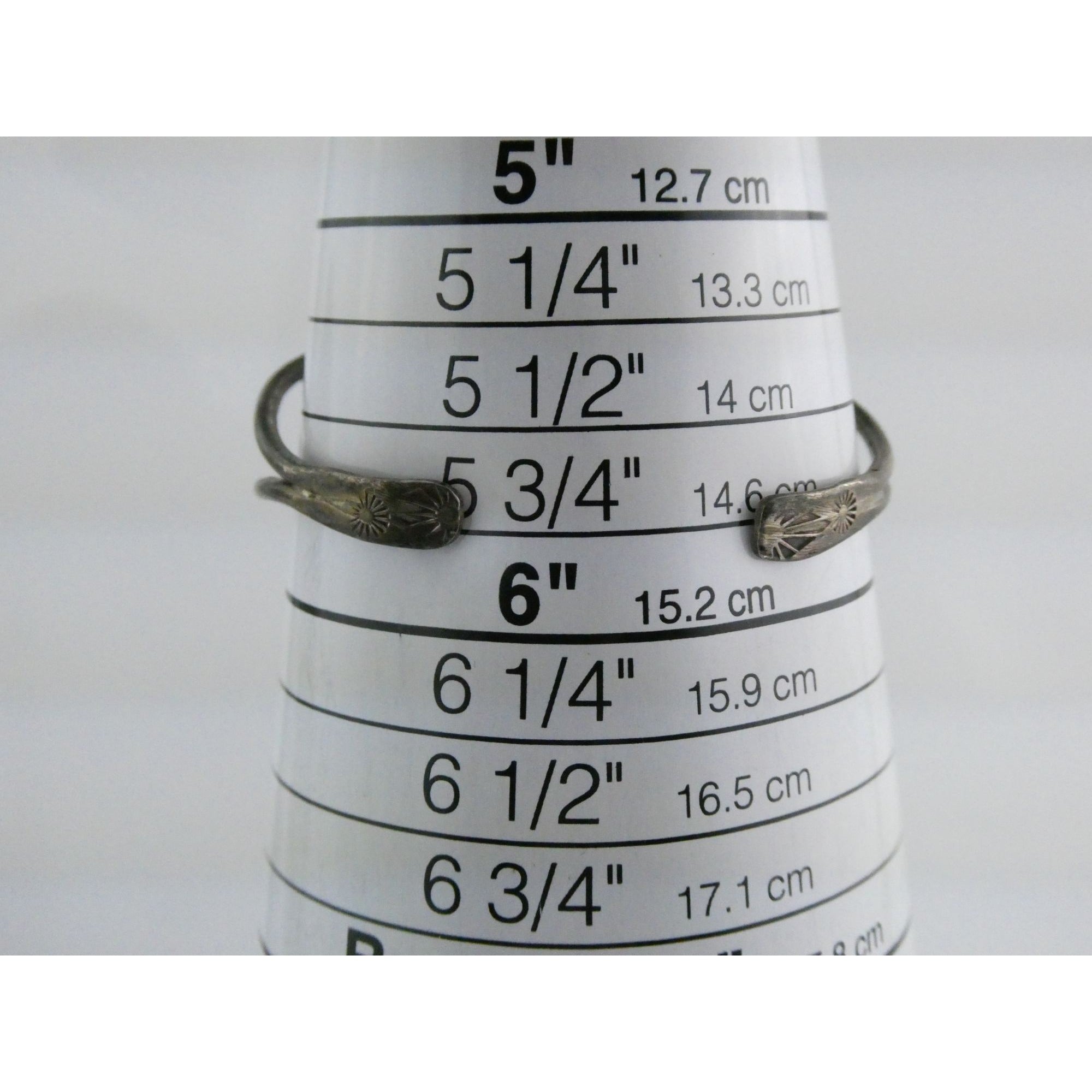 Southwestern Unmarked Sterling Silver Turquoise Leaves Cuff Bracelet 5.75 In 16g