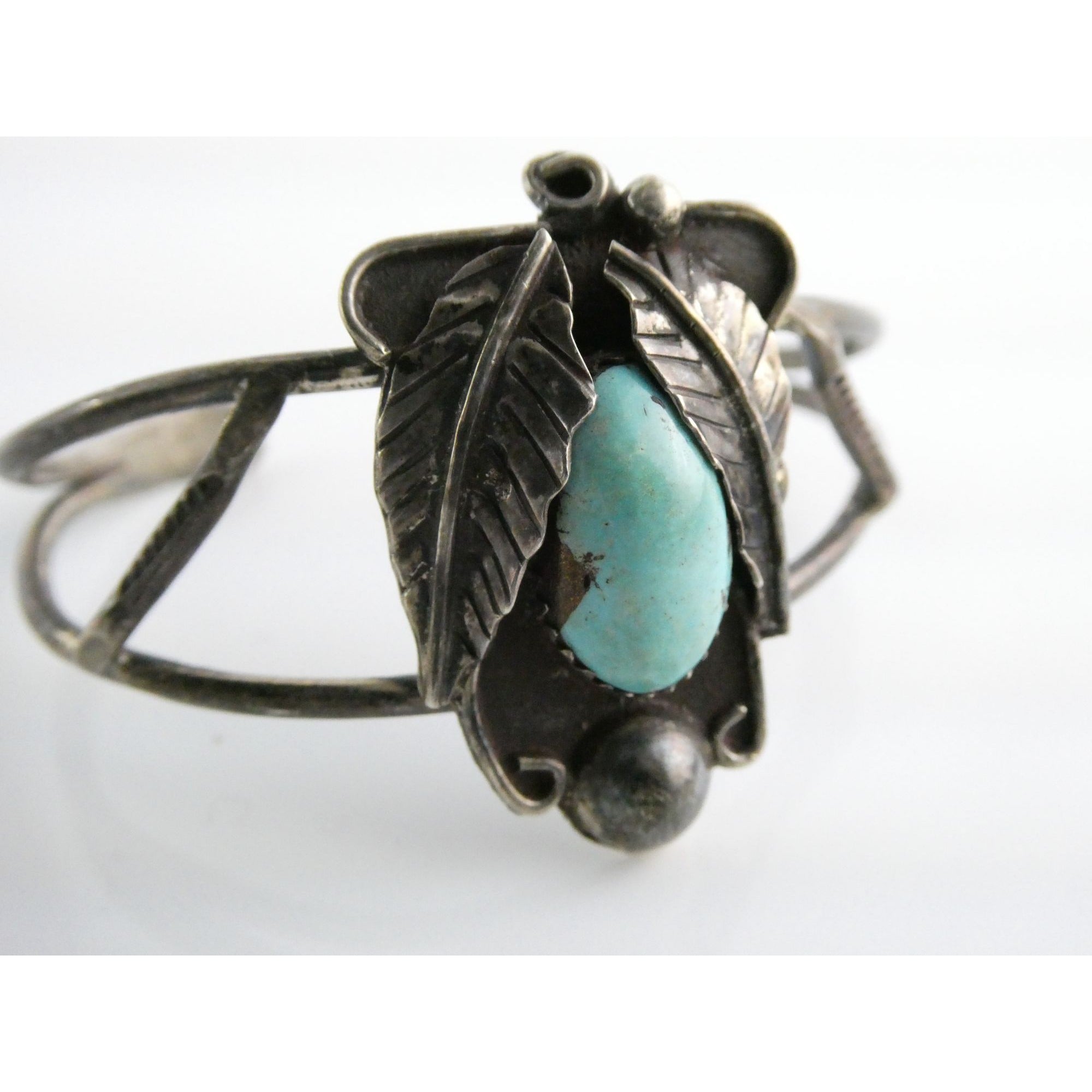 Southwestern Unmarked Sterling Silver Turquoise Leaves Cuff Bracelet 5.75 In 16g