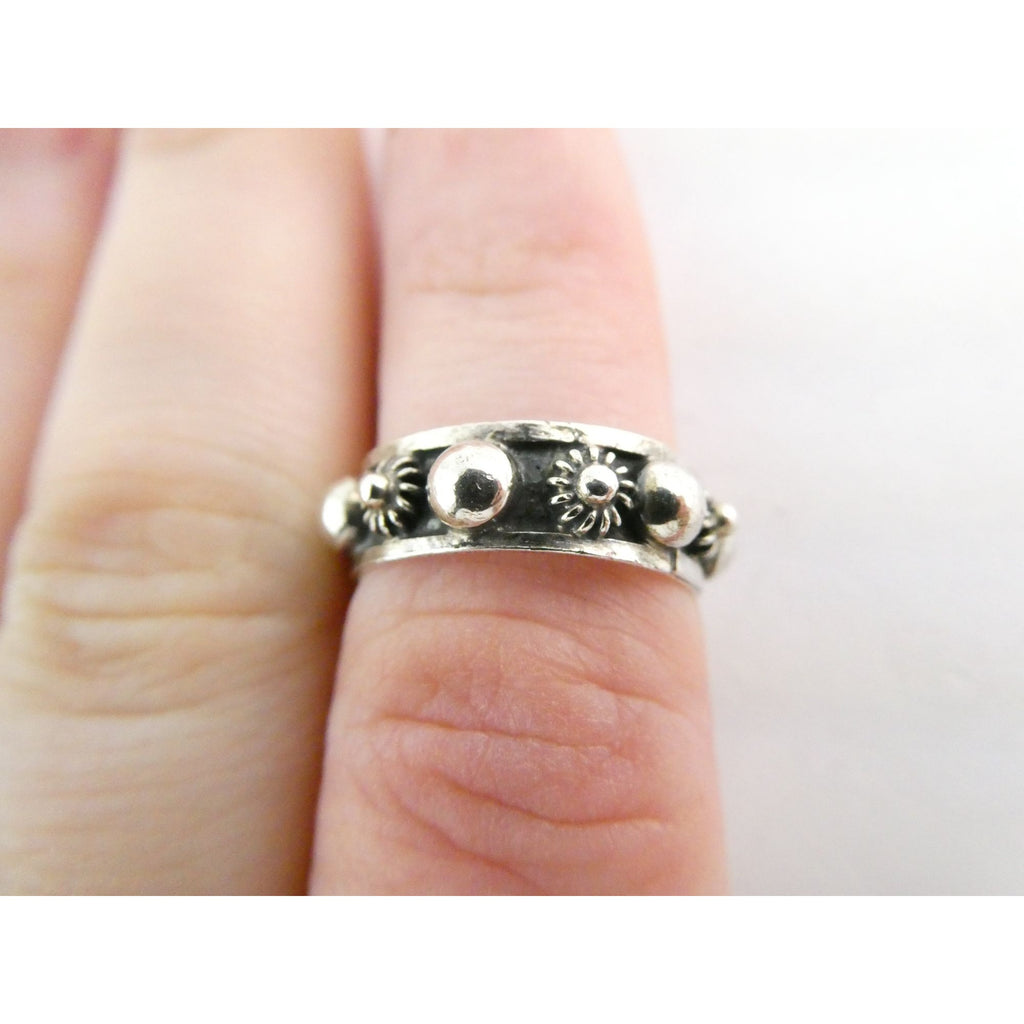 Vintage Taxco Mexico Sterling Silver Dot Design Band Ring Size 6.5 3.1g Weight