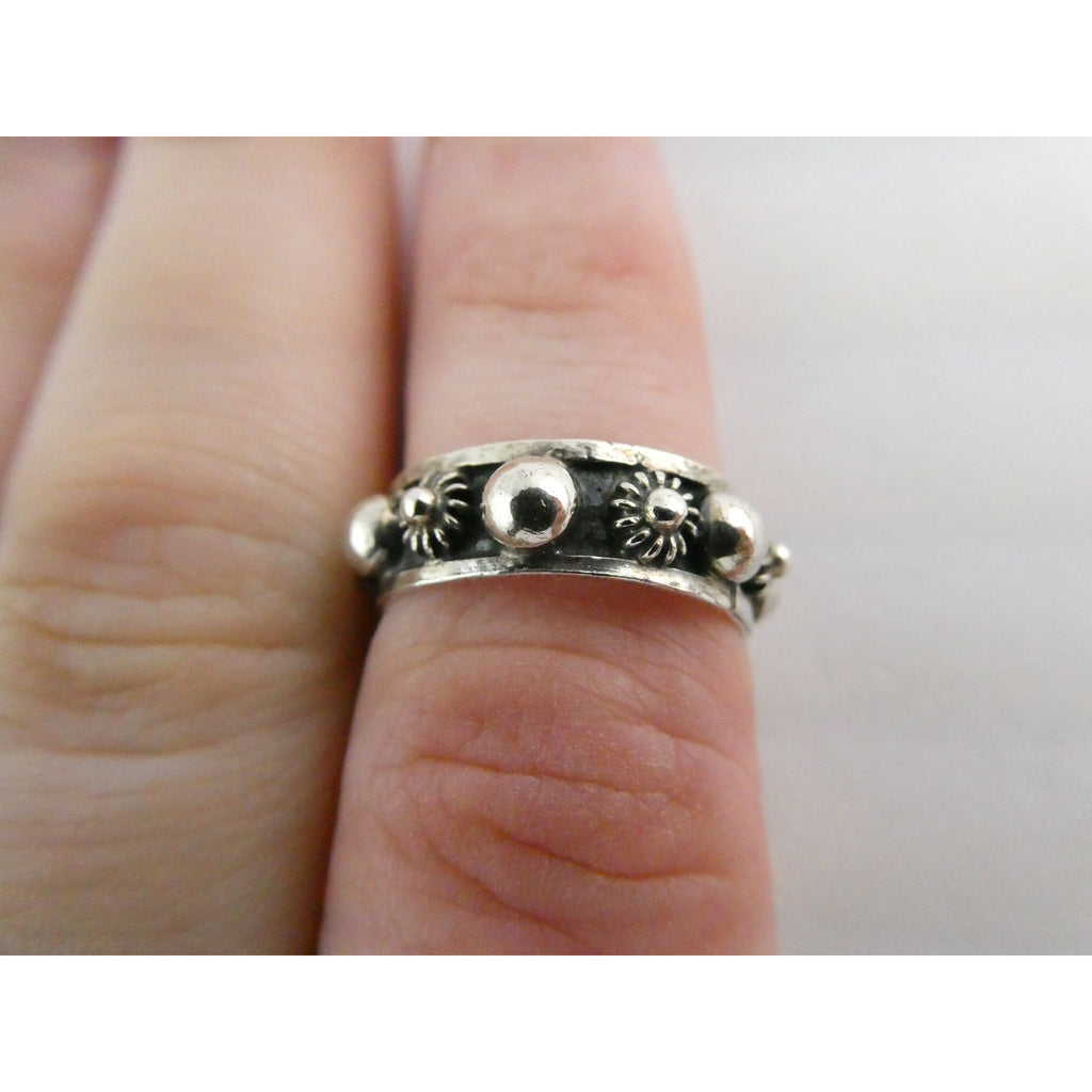 Vintage Taxco Mexico Sterling Silver Dot Design Band Ring Size 6.5 3.1g Weight