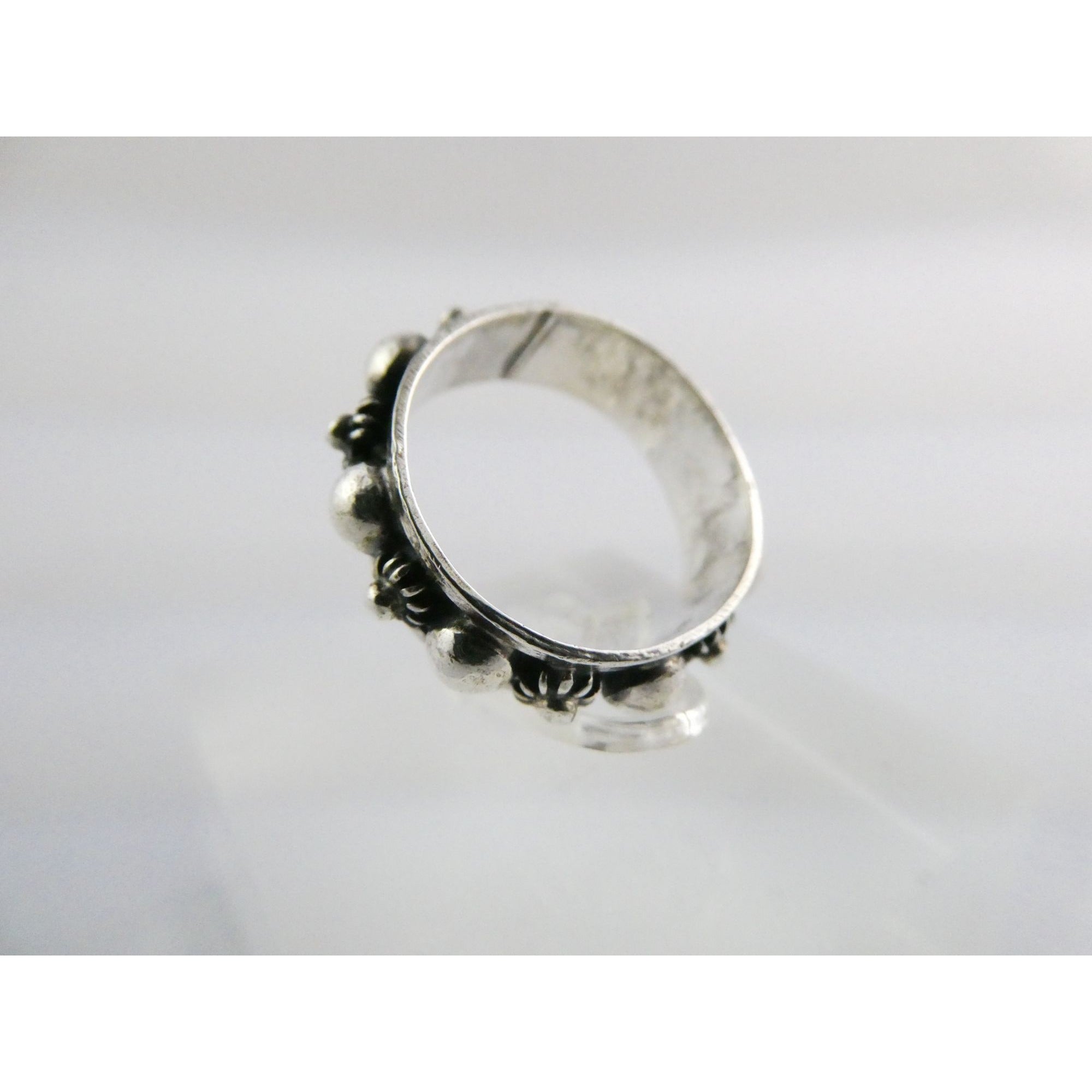 Vintage Taxco Mexico Sterling Silver Dot Design Band Ring Size 6.5 3.1g Weight
