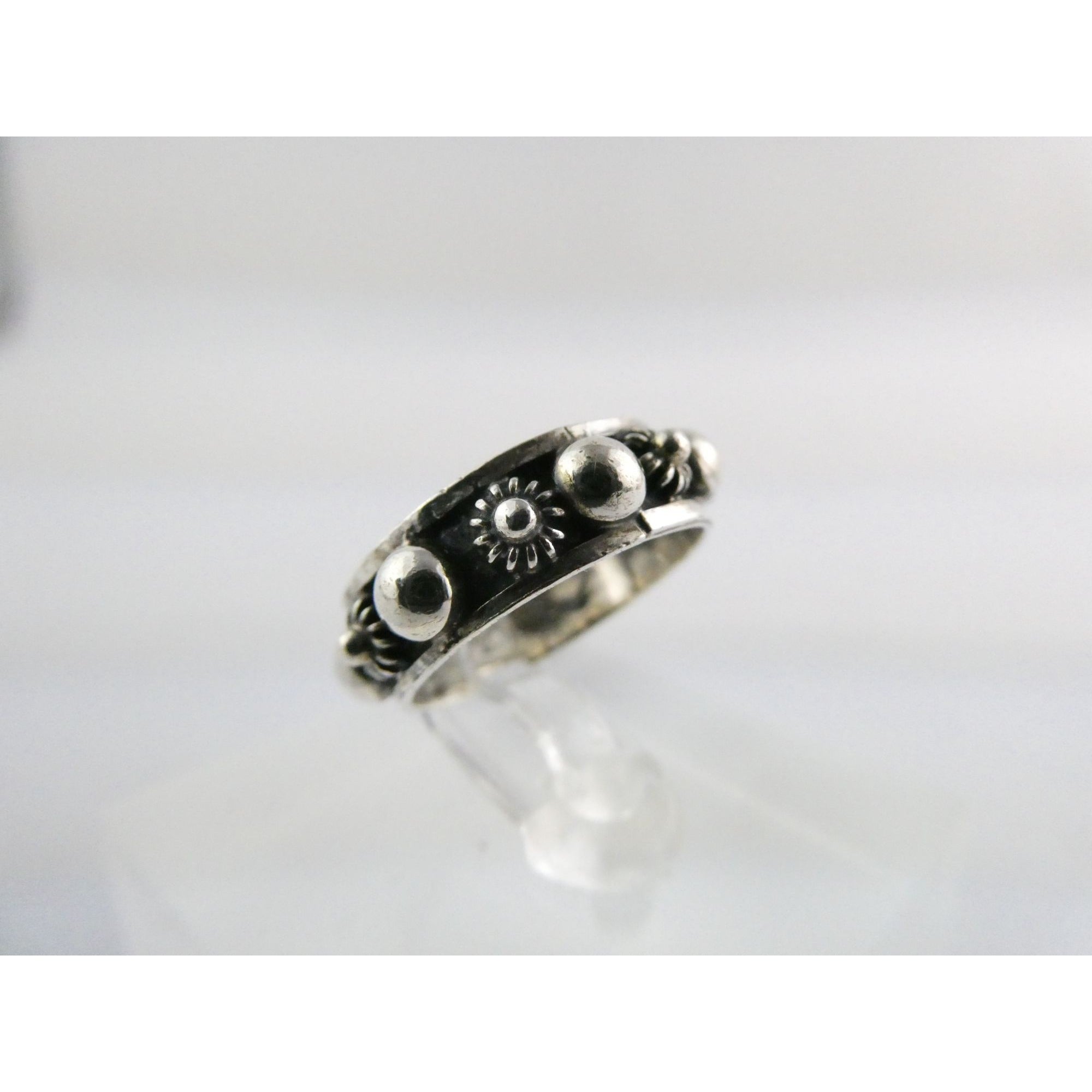 Vintage Taxco Mexico Sterling Silver Dot Design Band Ring Size 6.5 3.1g Weight