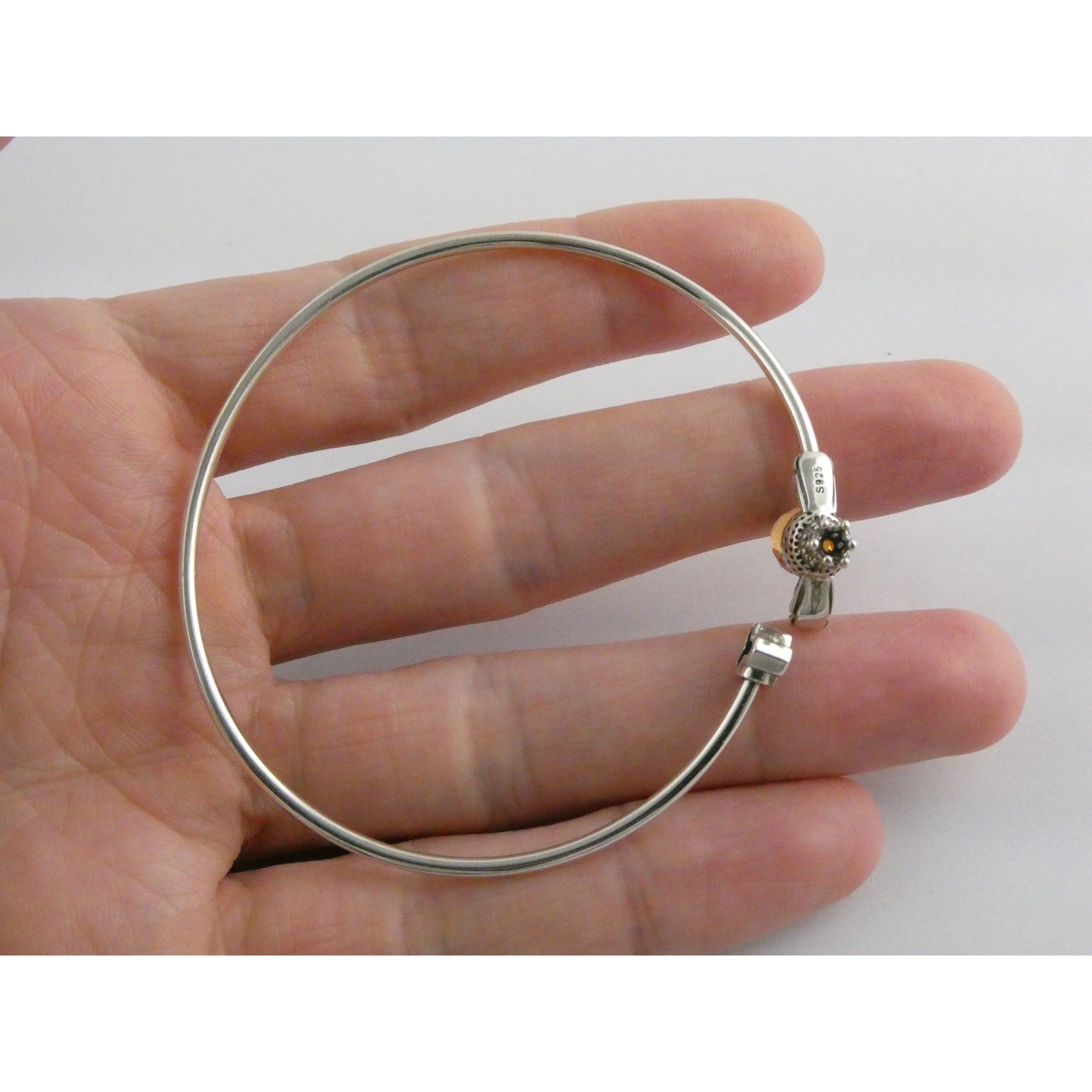 Sterling Silver Crystal Honey Bee and Honeycomb Bangle Bracelet 7.25 Inches 5.8g