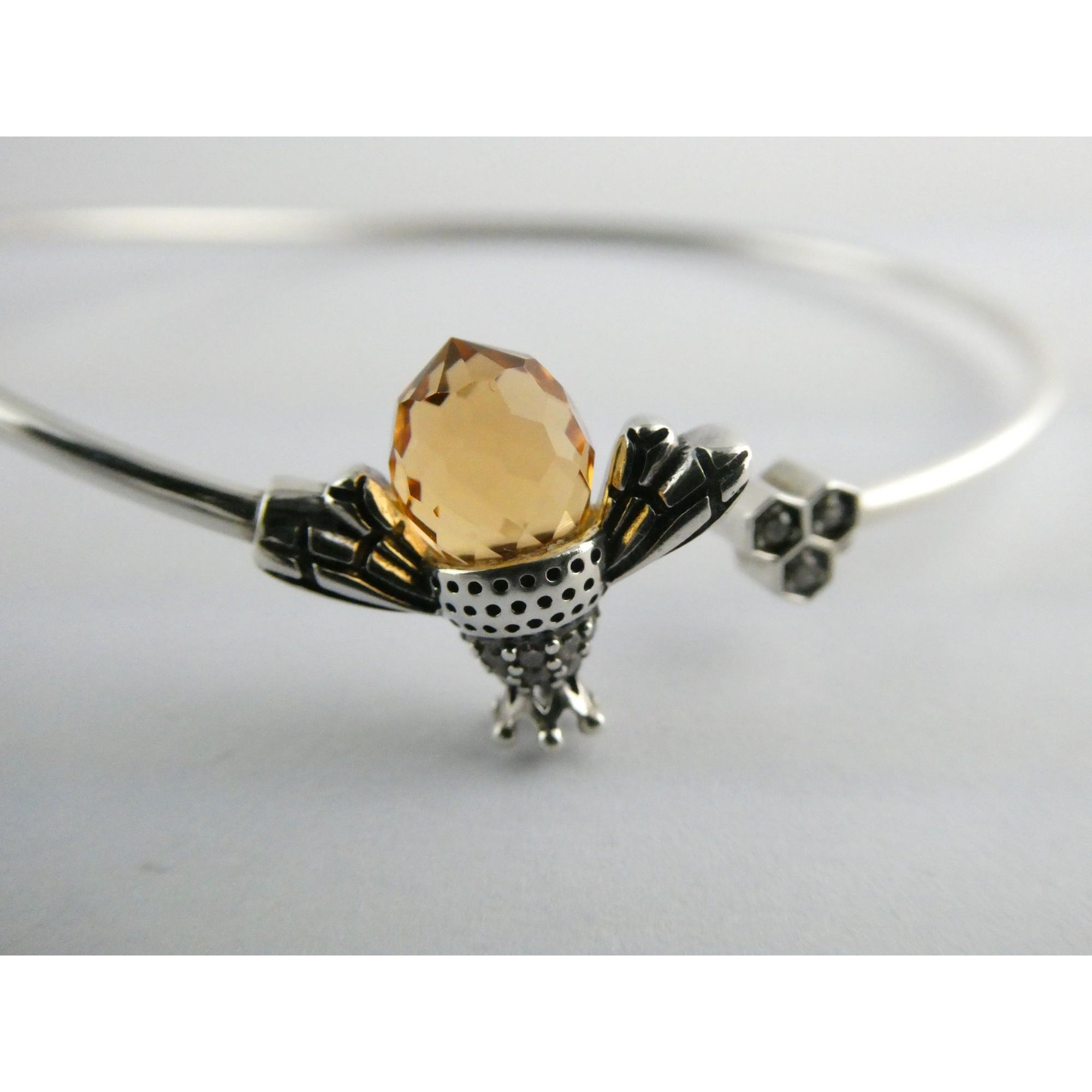 Sterling Silver Crystal Honey Bee and Honeycomb Bangle Bracelet 7.25 Inches 5.8g