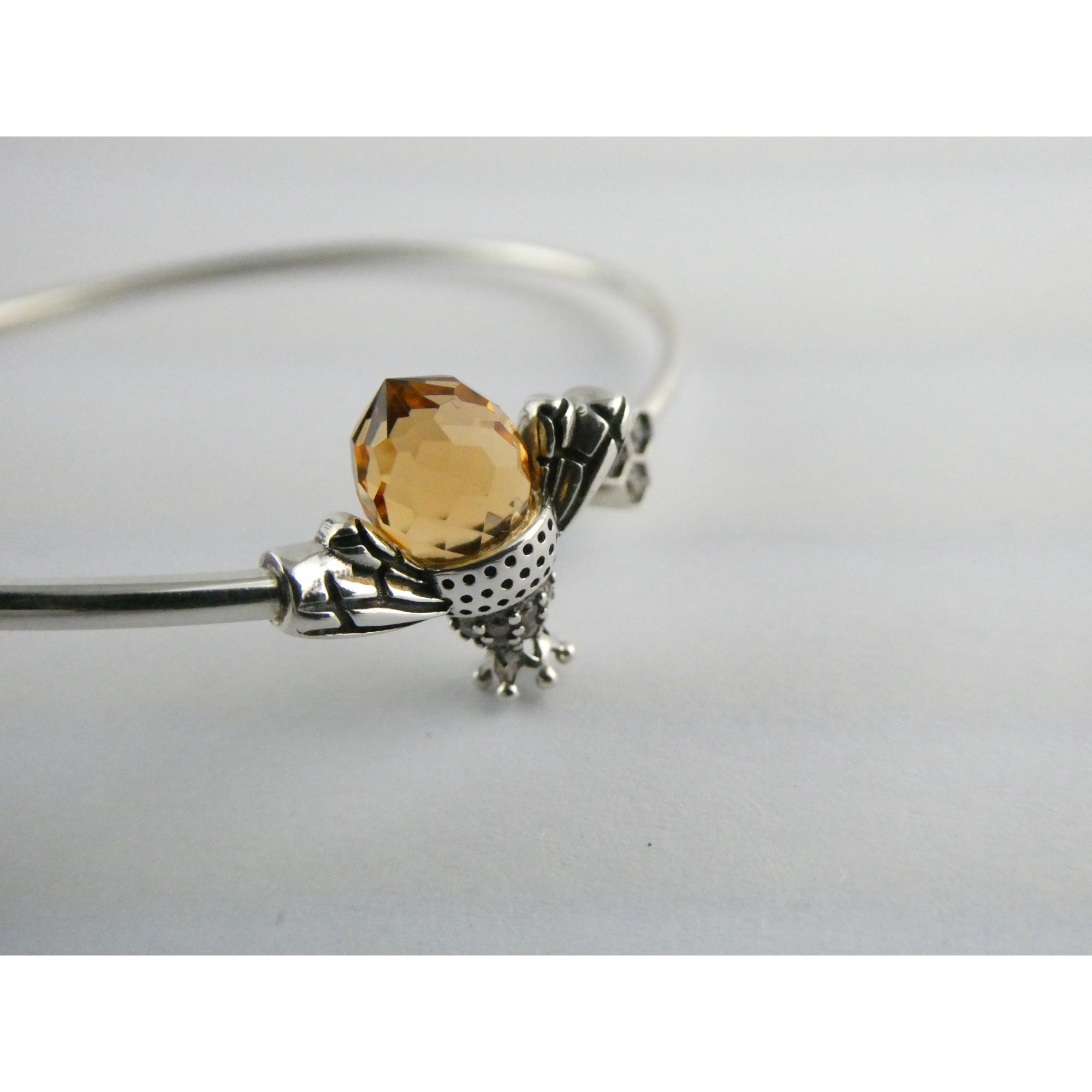 Sterling Silver Crystal Honey Bee and Honeycomb Bangle Bracelet 7.25 Inches 5.8g